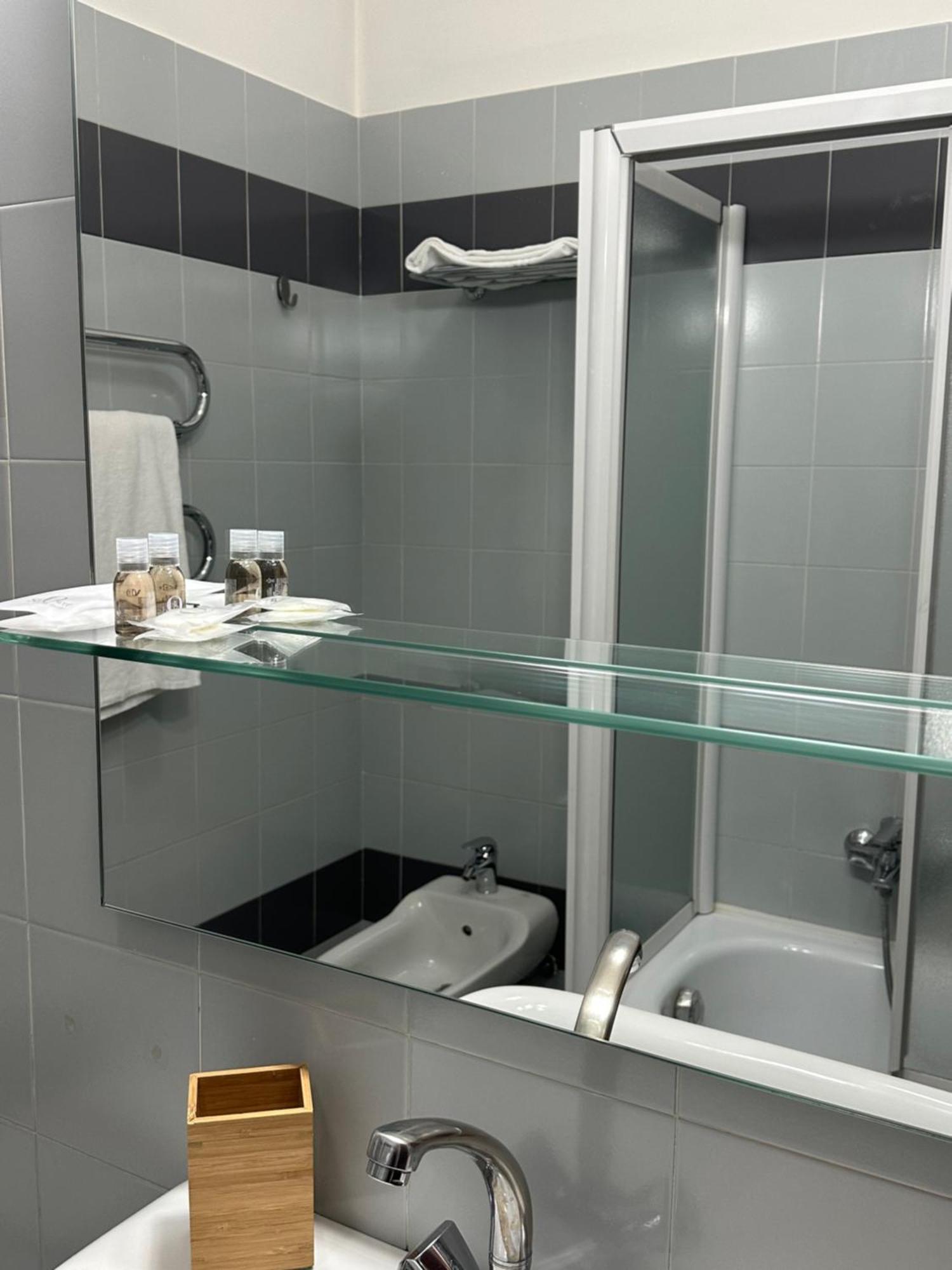 Hotel Griselda سالوزو المظهر الخارجي الصورة