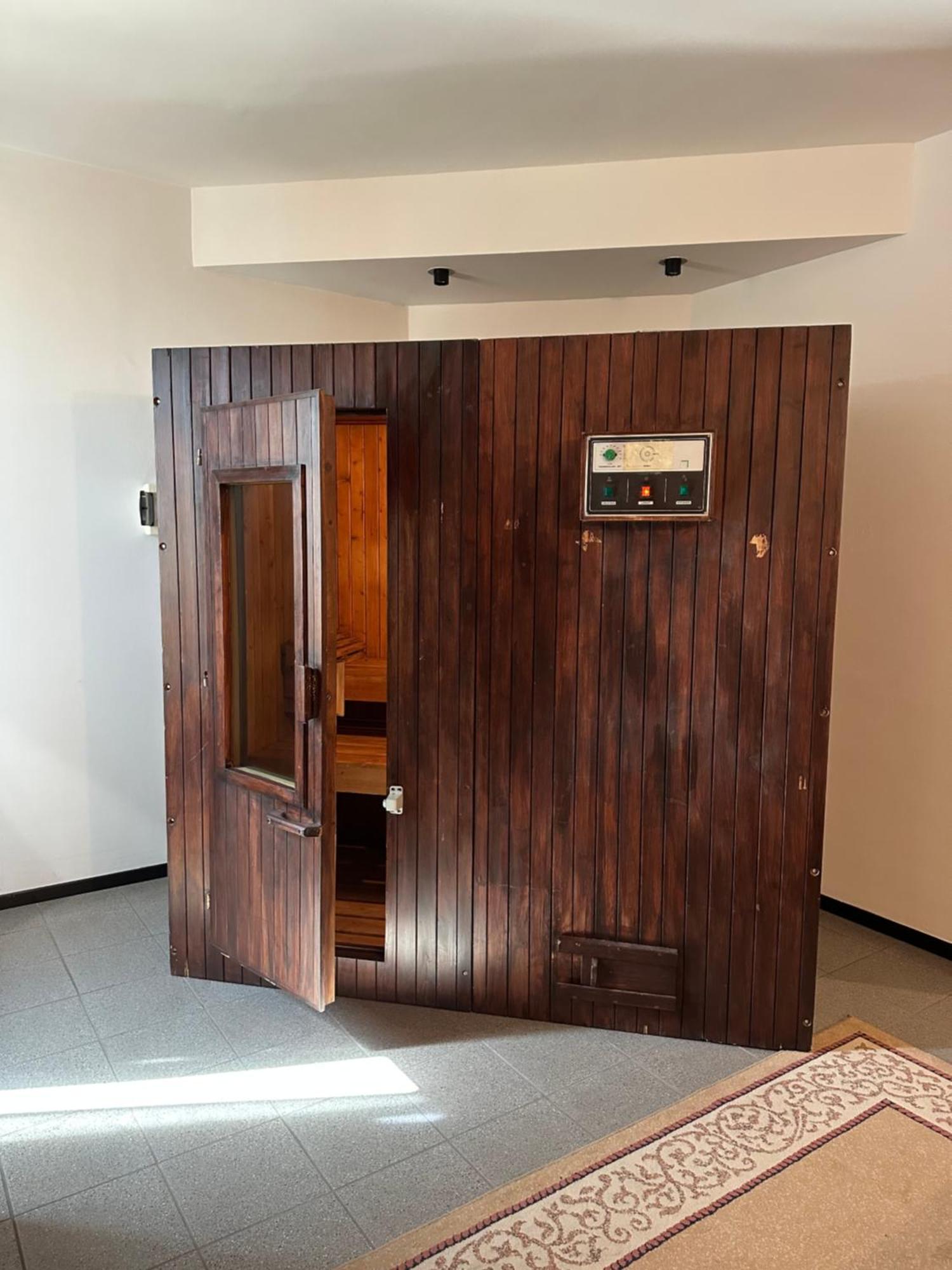 Hotel Griselda سالوزو المظهر الخارجي الصورة