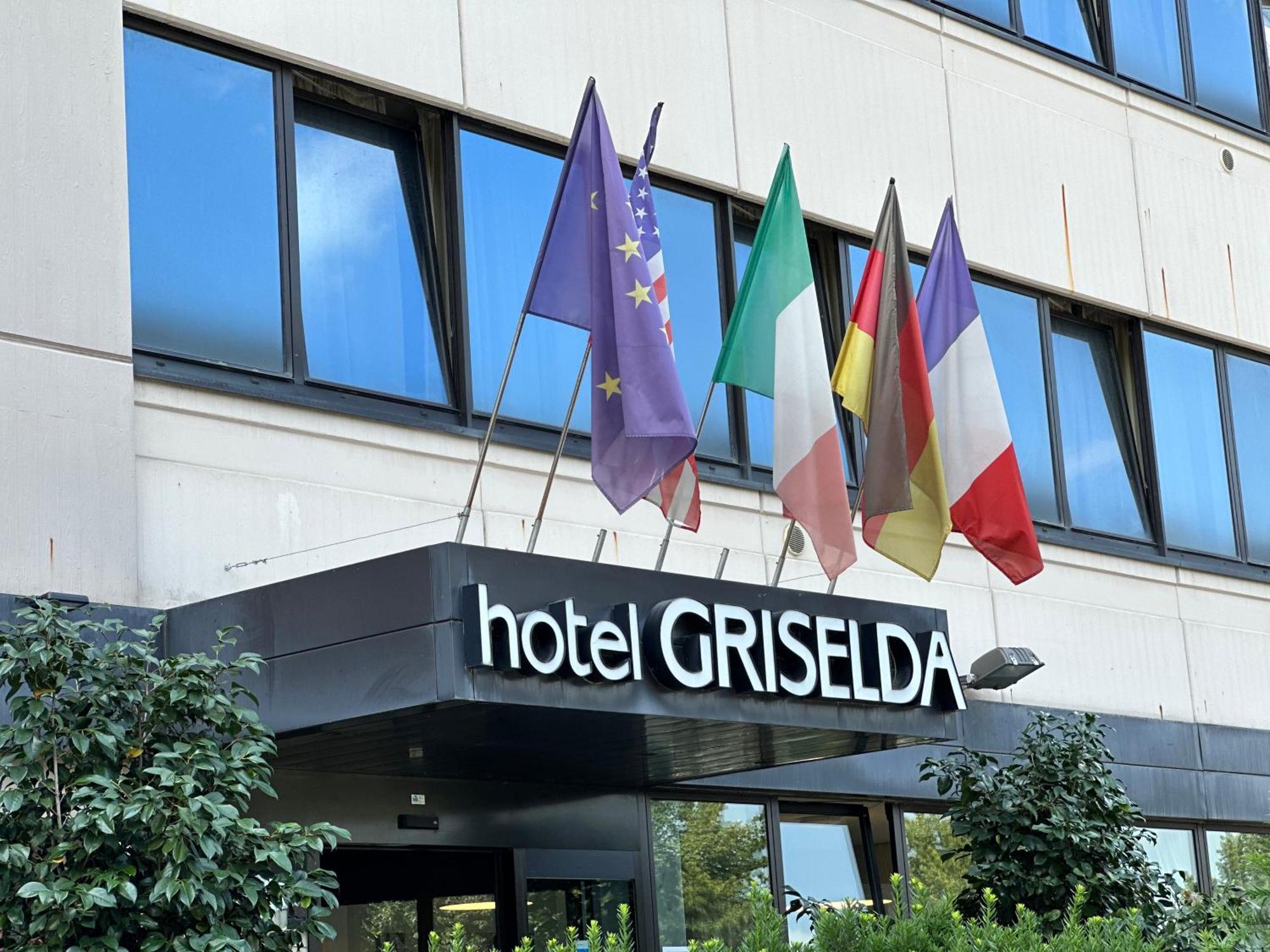 Hotel Griselda سالوزو المظهر الخارجي الصورة